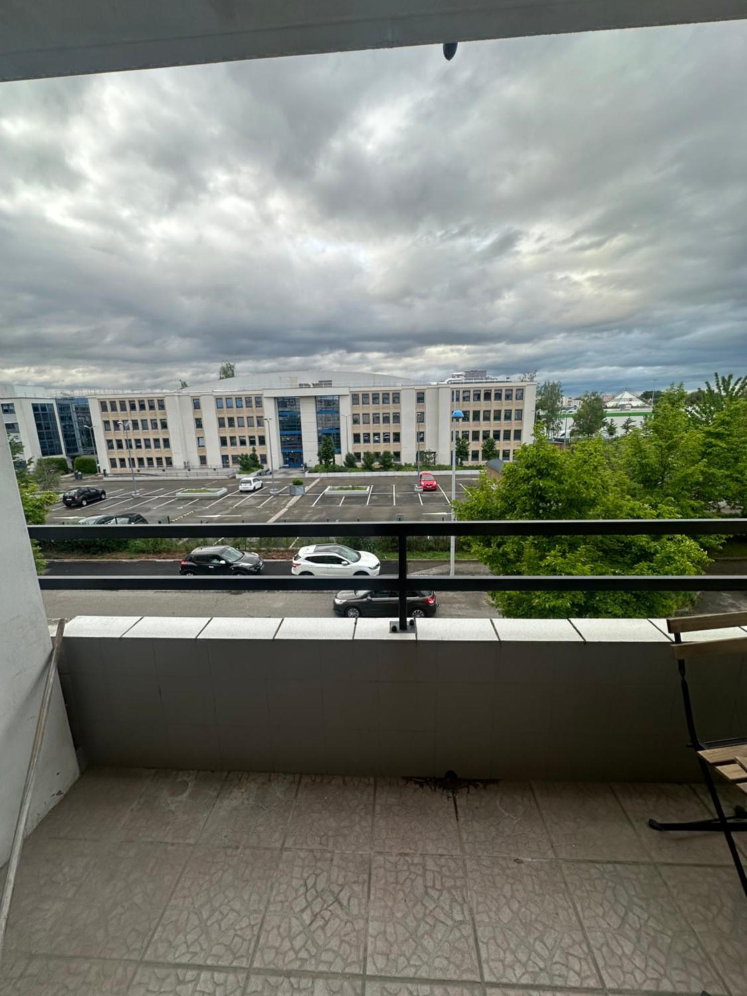 Apartamento Tres Beau Trois Pieces Avec Vue Degagee Estrasburgo Exterior foto